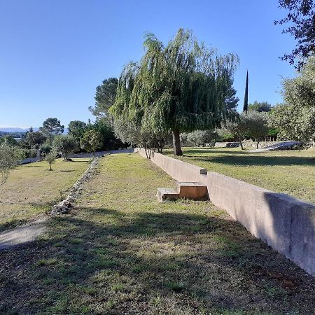 La Bastide Des Selves Bed & Breakfast Драгинян Екстериор снимка